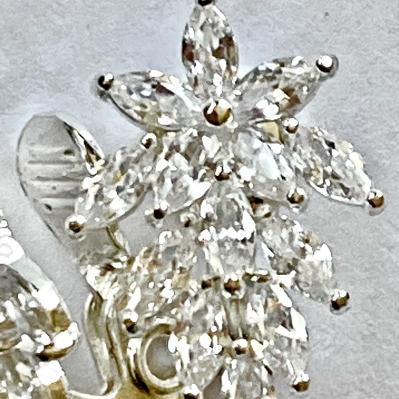 Sterling silver cz diamond cluster clip-on earrings - Picture 8 of 9